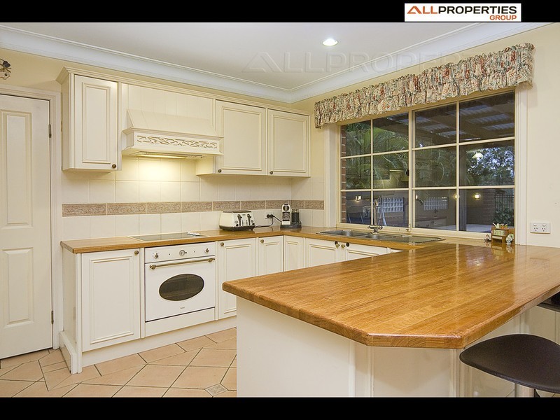 30 The Chase, Forestdale QLD 4118