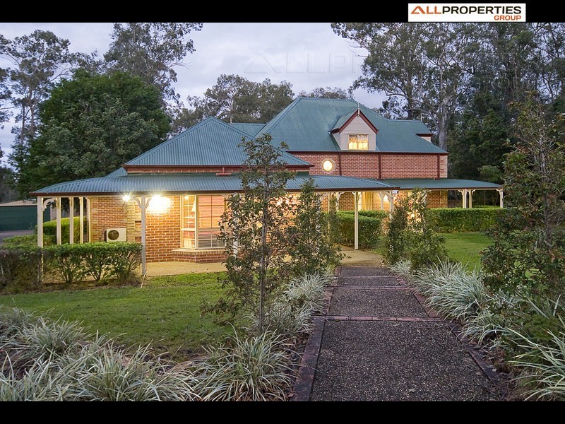 30 The Chase, Forestdale QLD 4118
