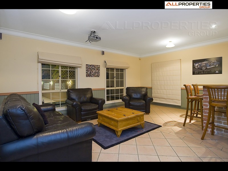 30 The Chase, Forestdale QLD 4118