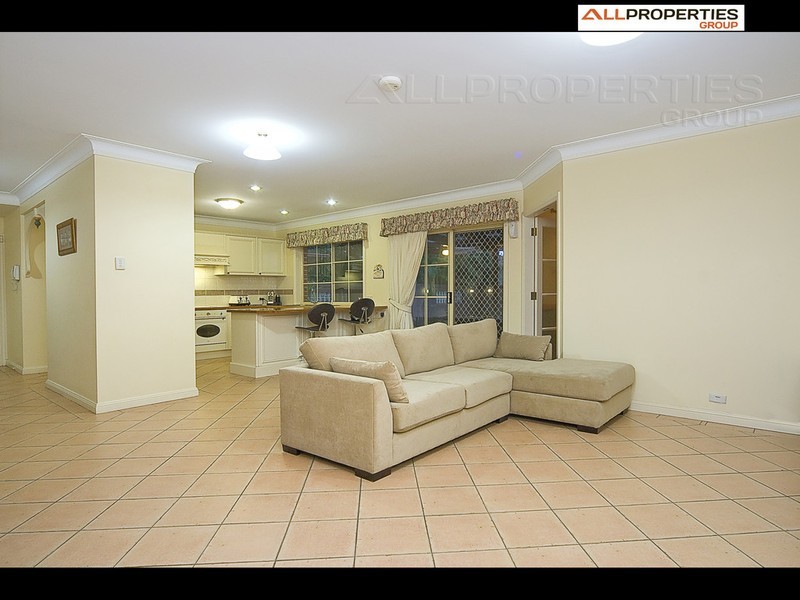 30 The Chase, Forestdale QLD 4118