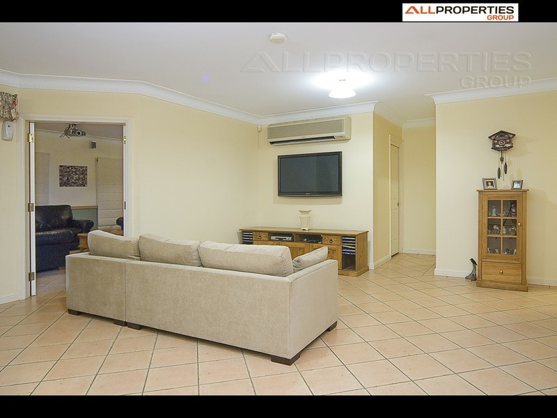 30 The Chase, Forestdale QLD 4118