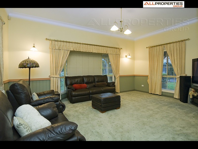 30 The Chase, Forestdale QLD 4118