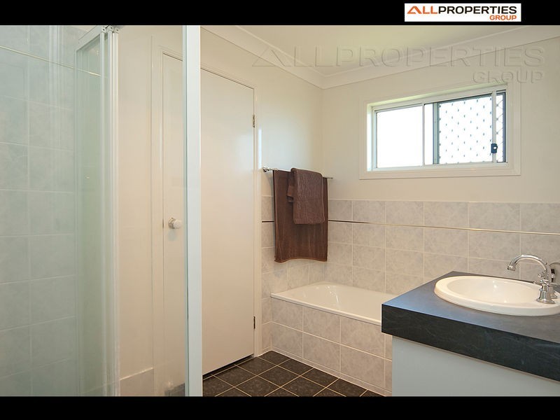 4  Kao Street, Marsden QLD 4132