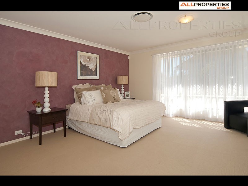 6 Santa Cruz Place, Forest Lake QLD 4078