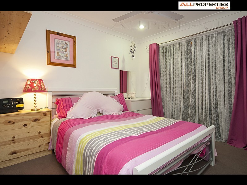 43 Weir Cl, Berrinba QLD 4117