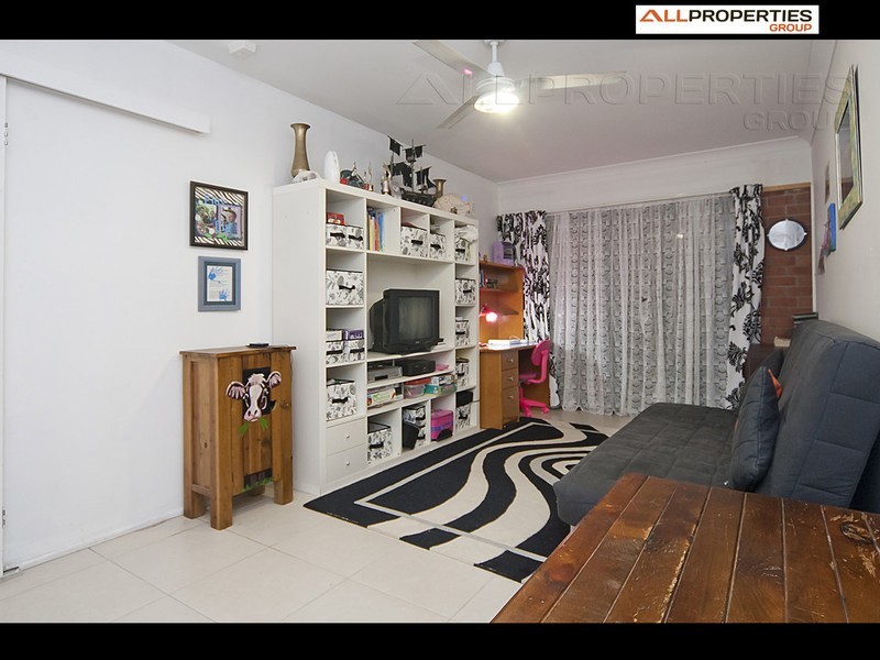 43 Weir Cl, Berrinba QLD 4117