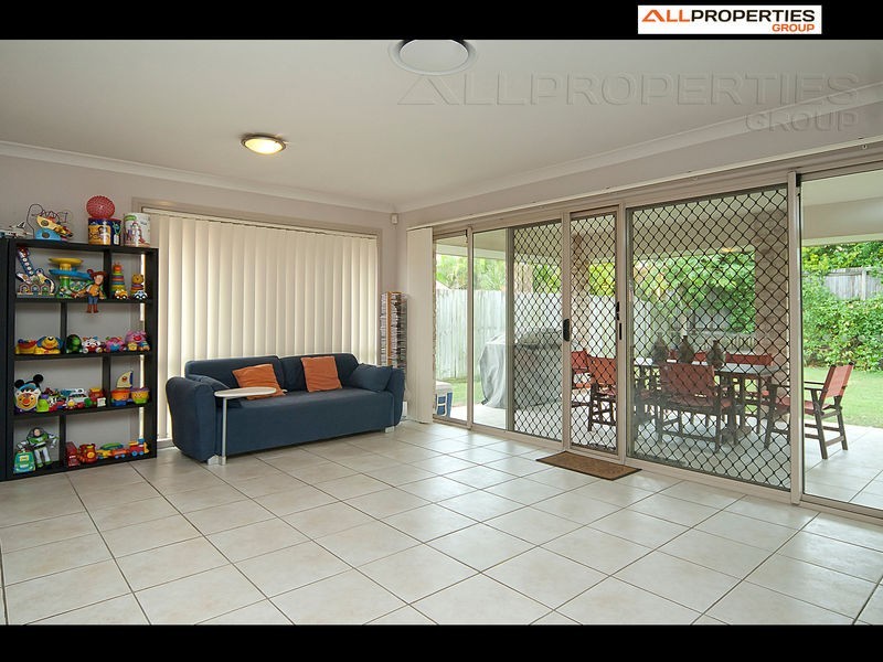 42 Talisker Place, Parkinson QLD 4115