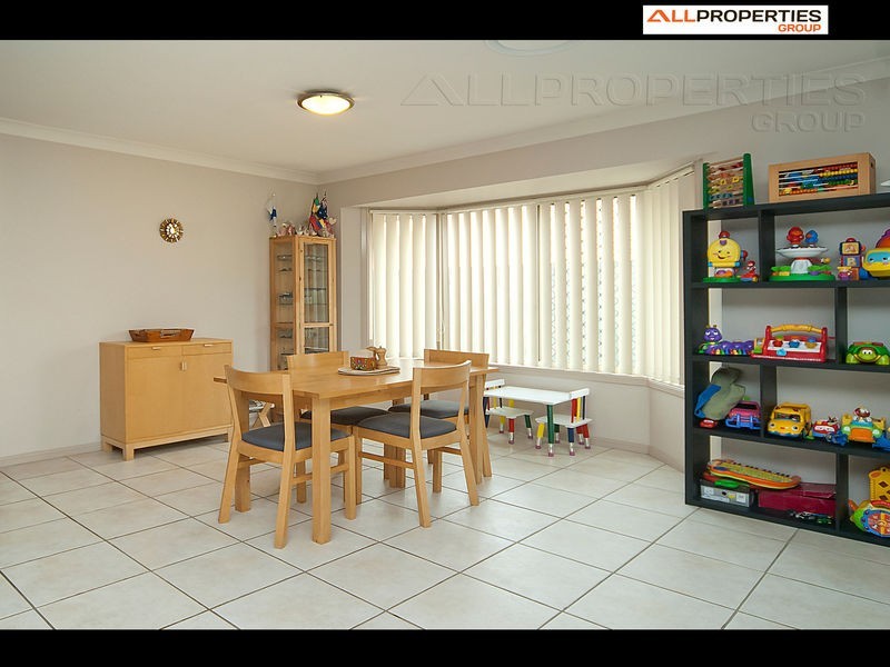 42 Talisker Place, Parkinson QLD 4115