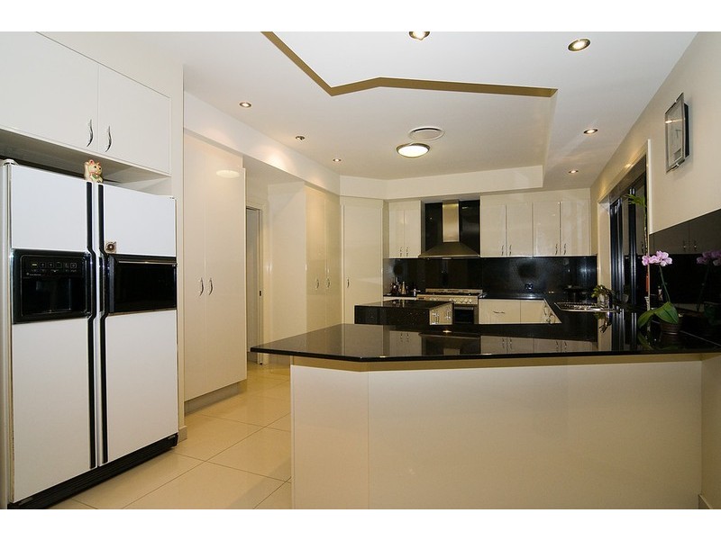 103 The Parkway, Stretton QLD 4116