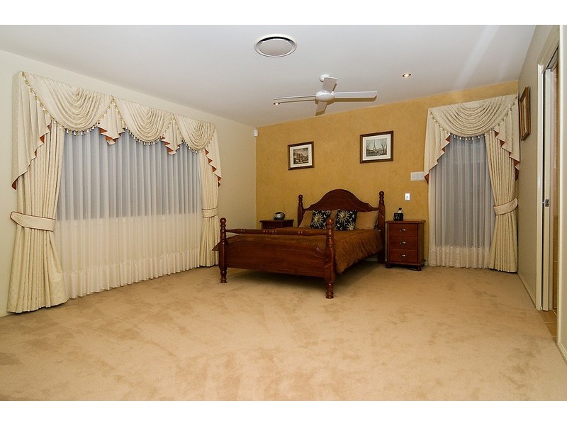 103 The Parkway, Stretton QLD 4116
