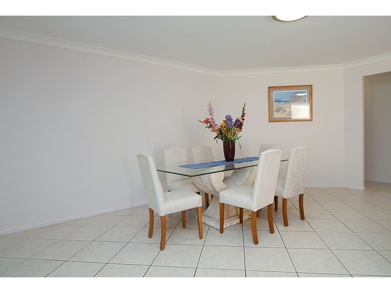 21 Ashton Way, Forest Lake QLD 4078