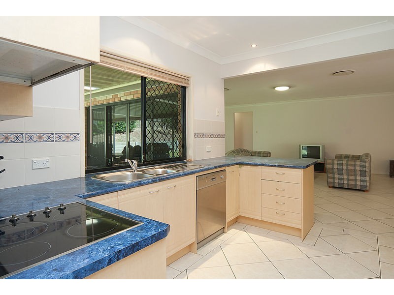 21 Ashton Way, Forest Lake QLD 4078