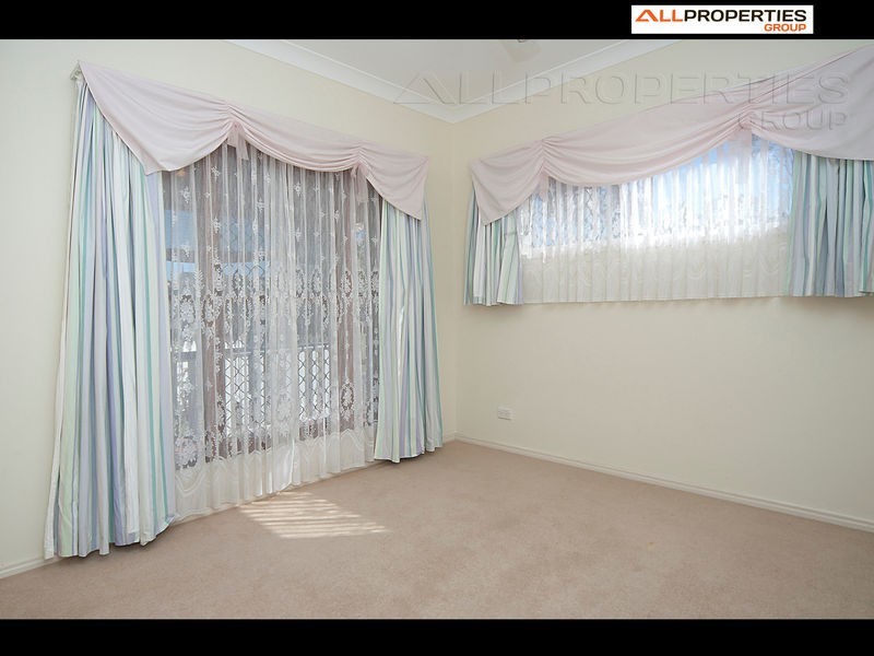 43 Booloumba Crescent, Forest Lake QLD 4078