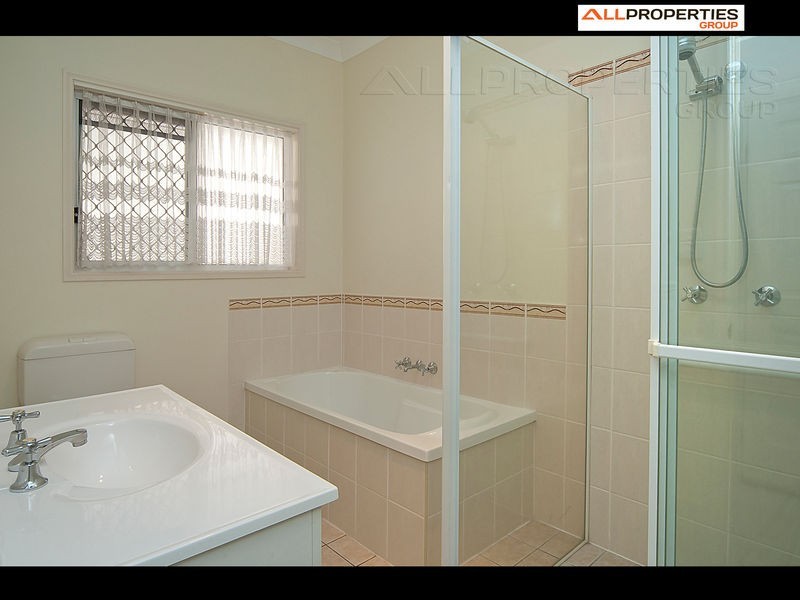 43 Booloumba Crescent, Forest Lake QLD 4078