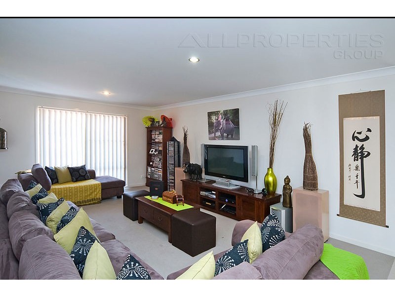 2 Manassa Street, Upper Coomera QLD 4209