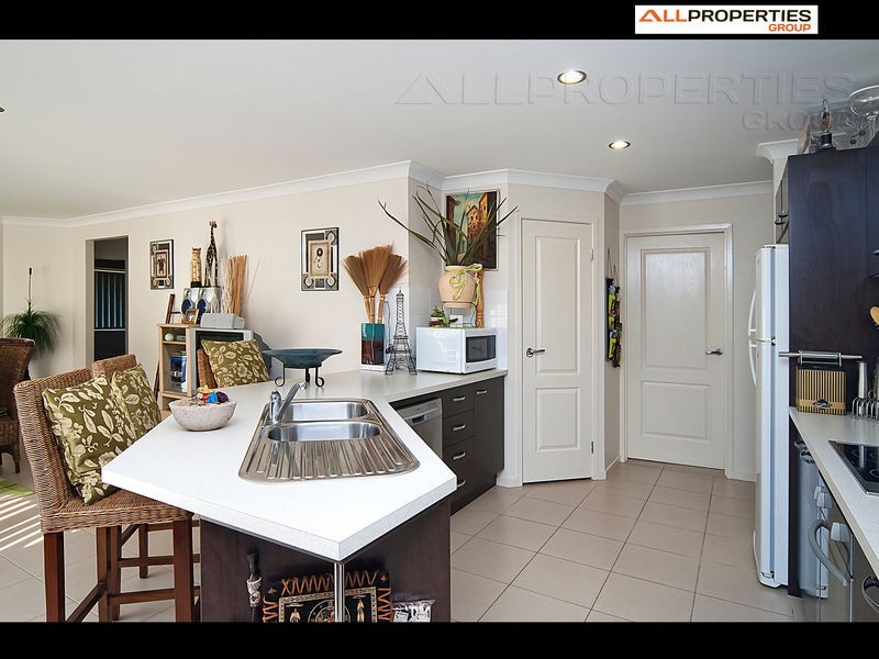 2 Manassa Street, Upper Coomera QLD 4209