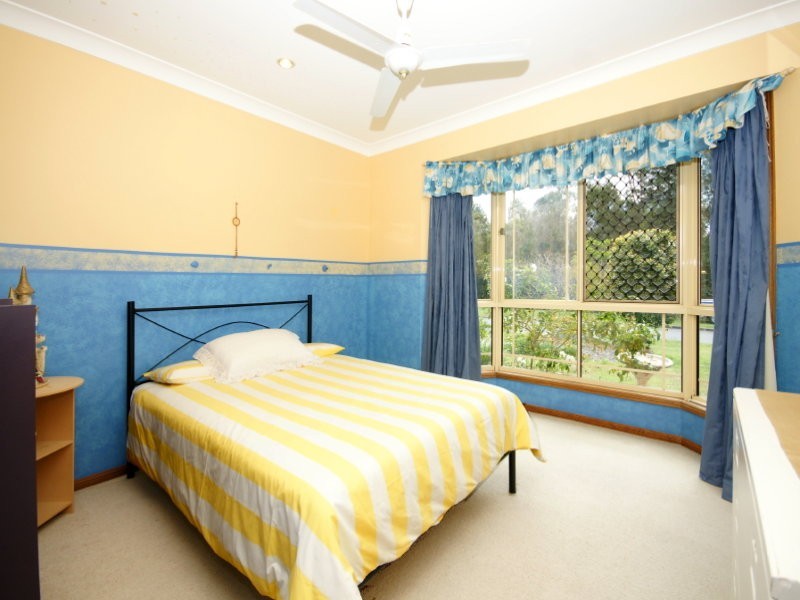 13 Seabrook Crescent, Forest Lake QLD 4078