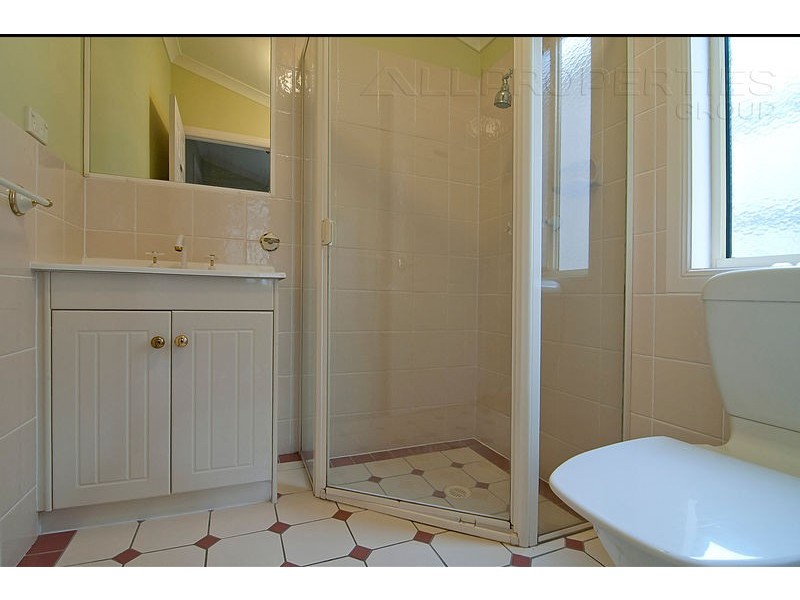 2 Windsor Place, Forest Lake QLD 4078