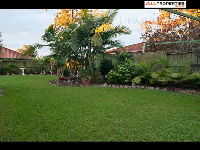 10 FROMELLES, Regents Park QLD 4118