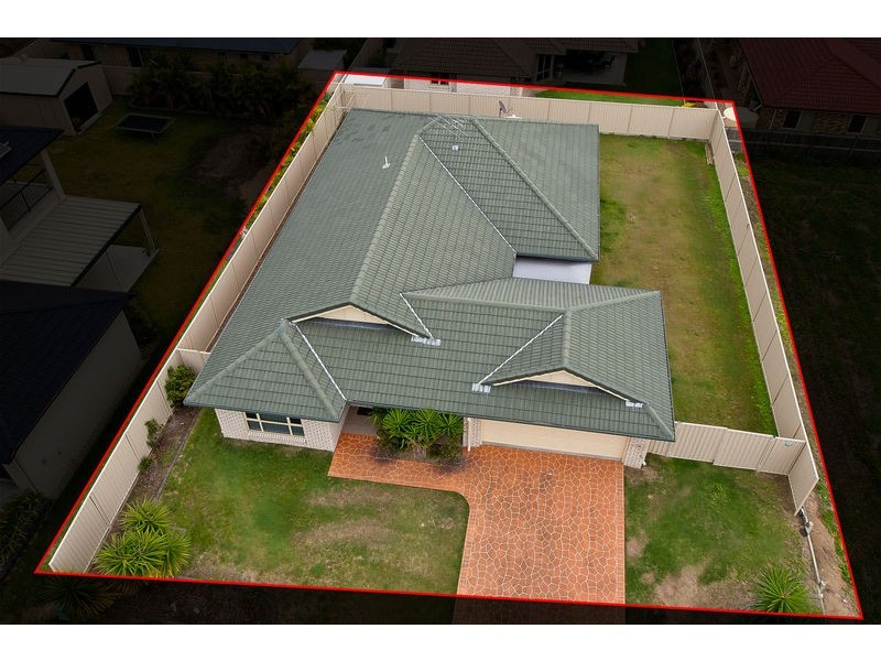 15 Bobbie St, Parkinson QLD 4115