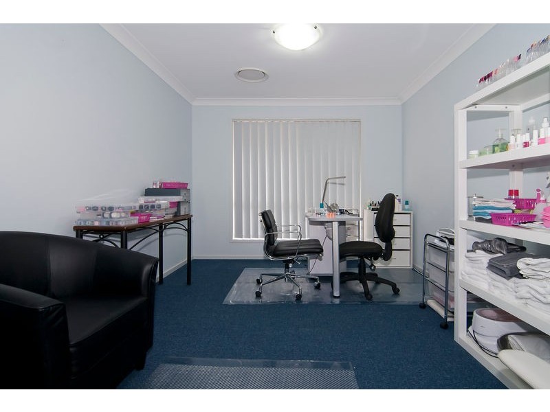 15 Bobbie St, Parkinson QLD 4115