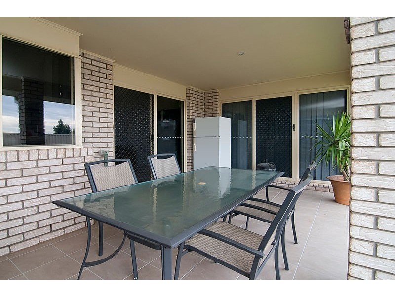 15 Bobbie St, Parkinson QLD 4115