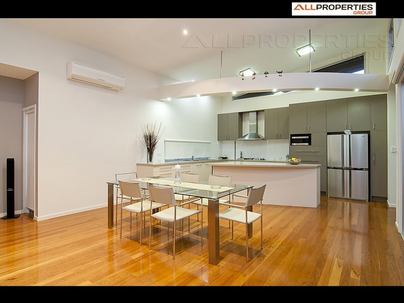 28 Lapford Circuit, Drewvale QLD 4116