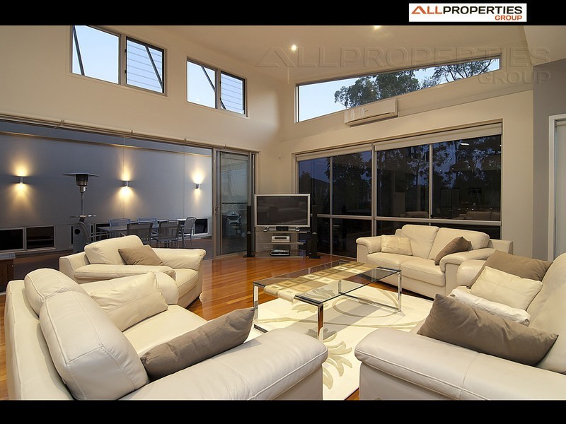 28 Lapford Circuit, Drewvale QLD 4116