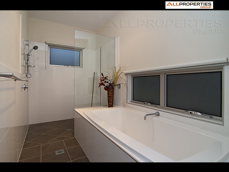 28 Lapford Circuit, Drewvale QLD 4116