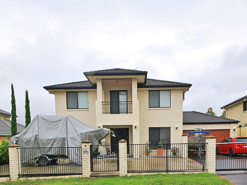 28 Gilberton Cr, Forest Lake QLD 4078