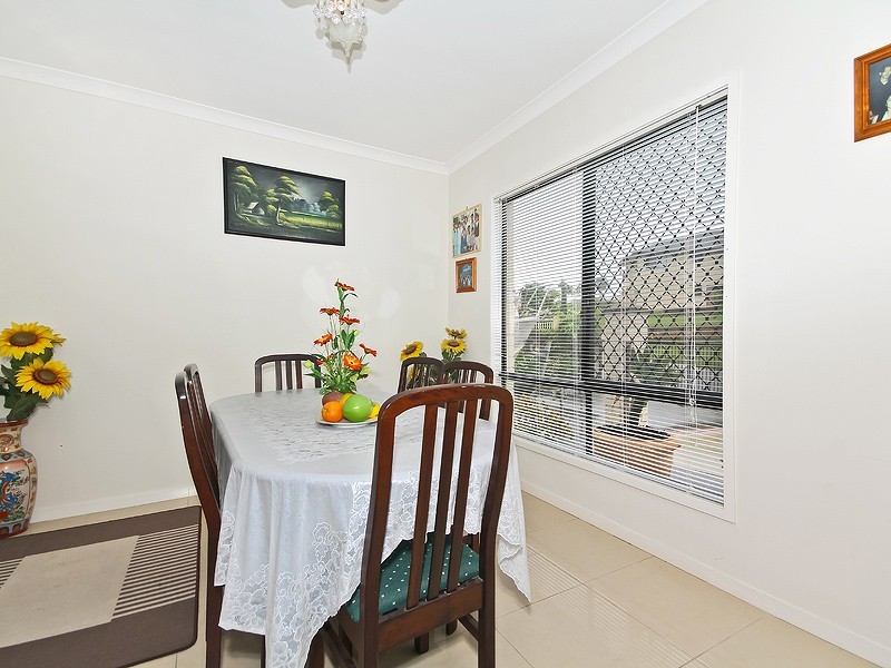 28 Gilberton Cr, Forest Lake QLD 4078