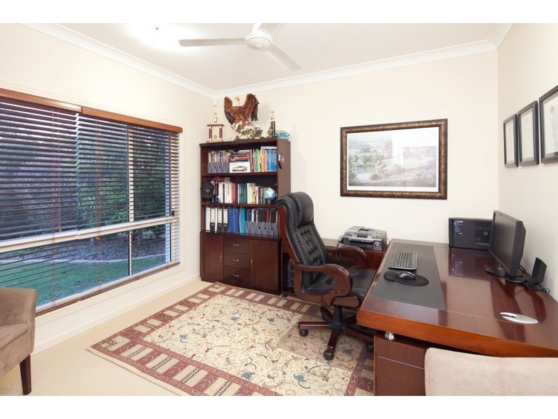 25 Brittany Dr, Oxenford QLD 4210