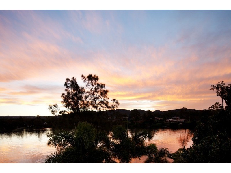 25 Brittany Dr, Oxenford QLD 4210