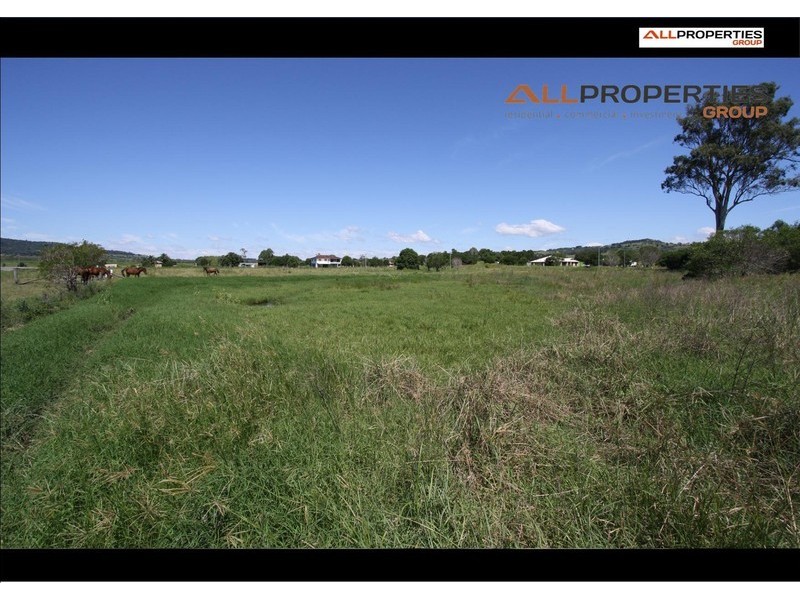 11 Edward Street, Marburg QLD 4346