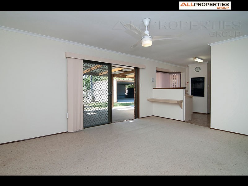 24 Enford St, Hillcrest QLD 4118