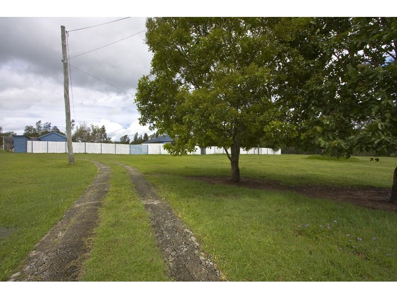 23 Rosina Rd, North Maclean QLD 4280