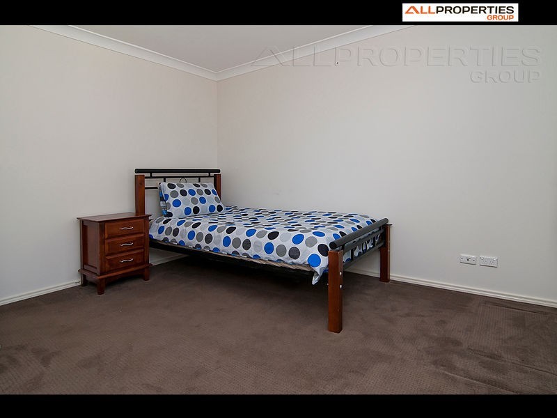 20 Degas Street, Forest Lake QLD 4078