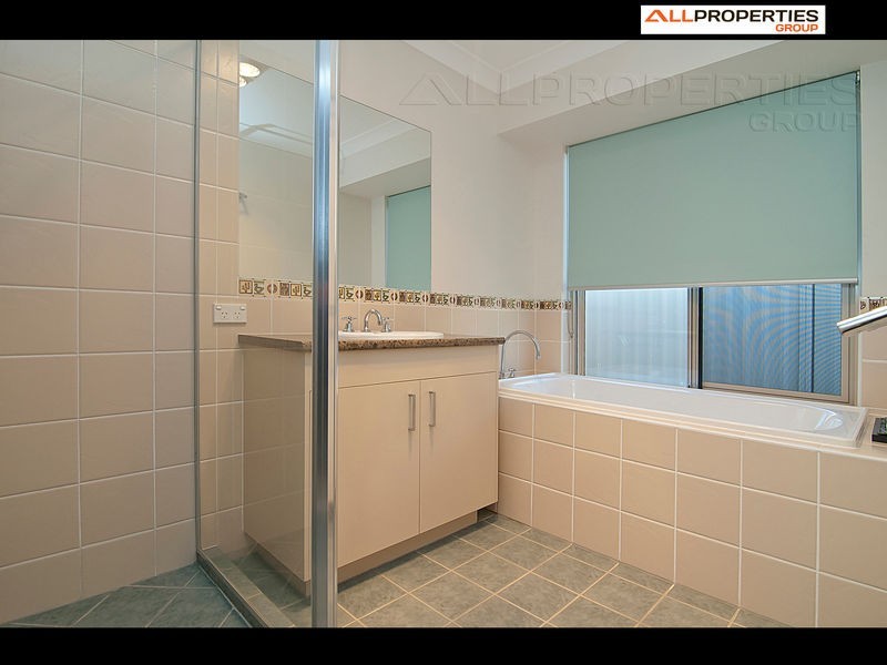 20 Degas Street, Forest Lake QLD 4078