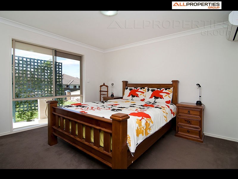 20 Degas Street, Forest Lake QLD 4078