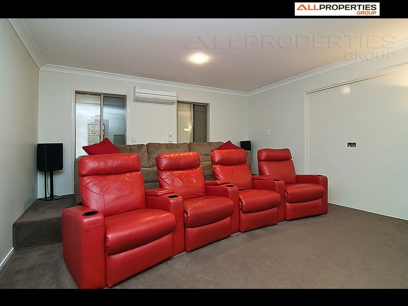 20 Degas Street, Forest Lake QLD 4078