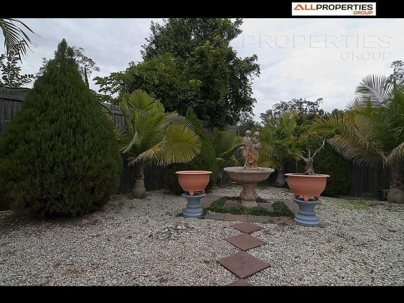 25 Leyburn Cr, Forest Lake QLD 4078