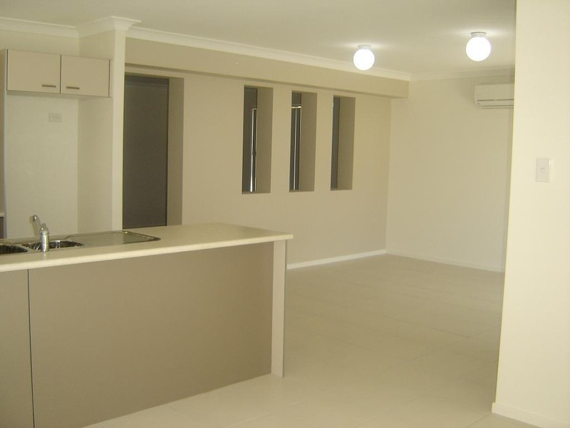 29 Dart Place, Parkinson QLD 4115