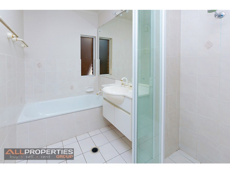 63 Serrata Circuit, Forest Lake QLD 4078