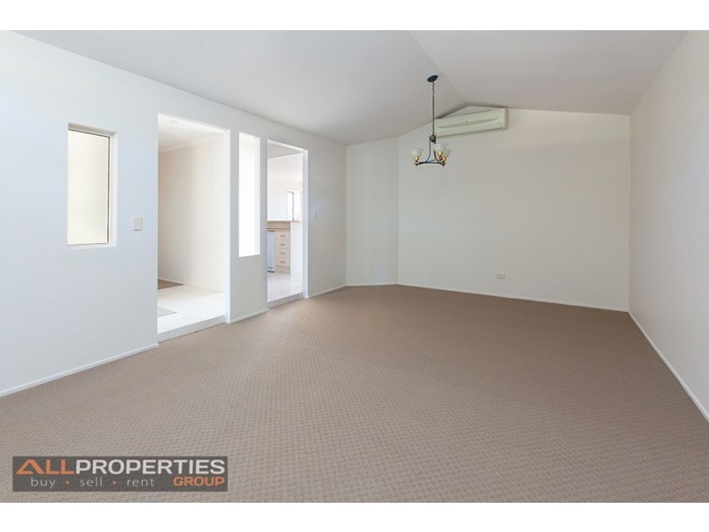 63 Serrata Circuit, Forest Lake QLD 4078