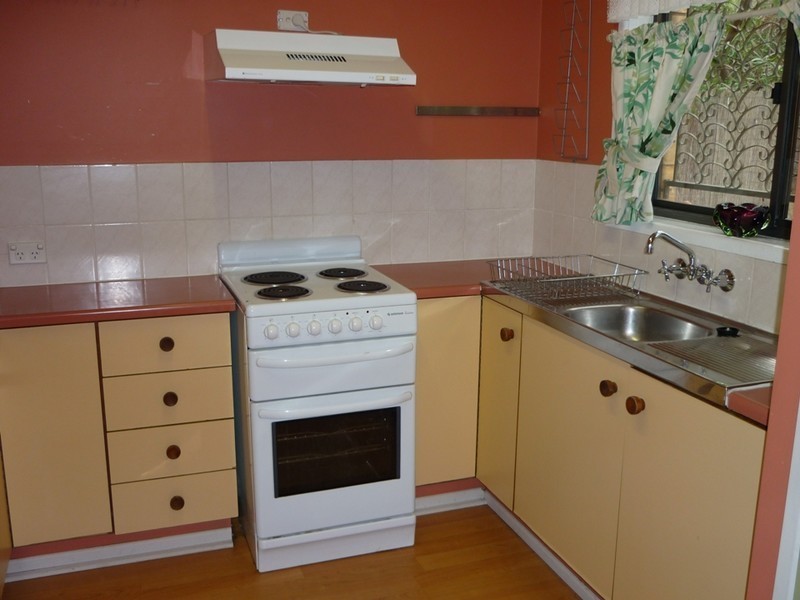 16/58 “SAXON VILLAS” North Road, Woodridge QLD 4114