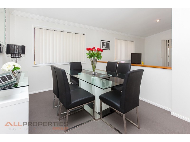 67 St James Street, Forest Lake QLD 4078