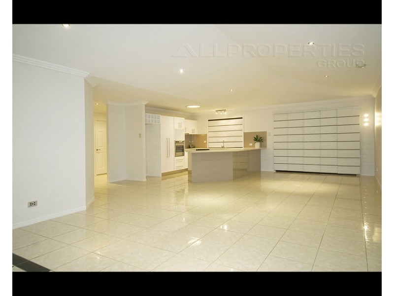 13 Fitzroy Place, Forest Lake QLD 4078