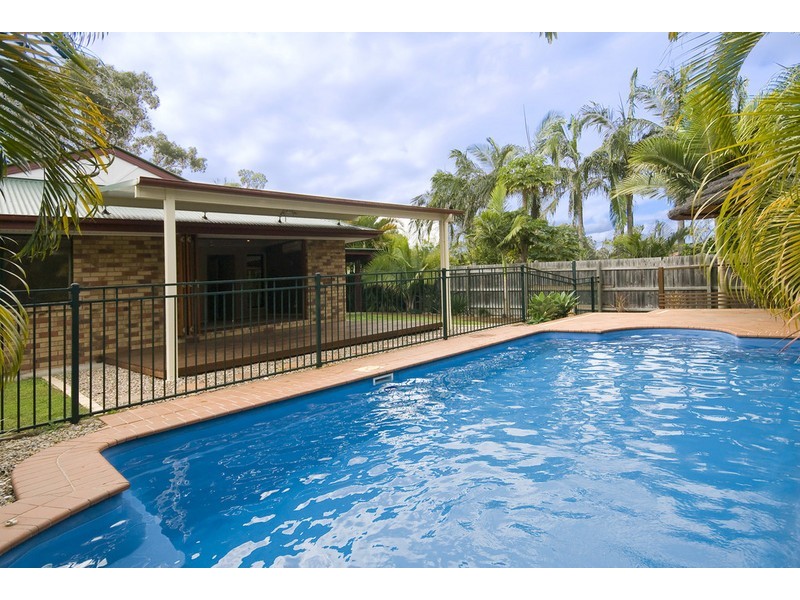 9 Scarlet Place, Forest Lake QLD 4078