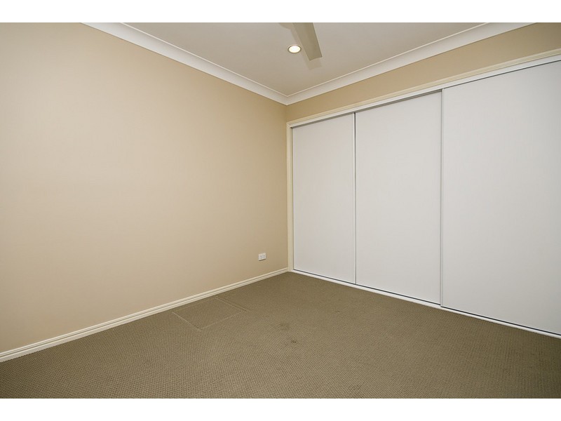 9 Scarlet Place, Forest Lake QLD 4078