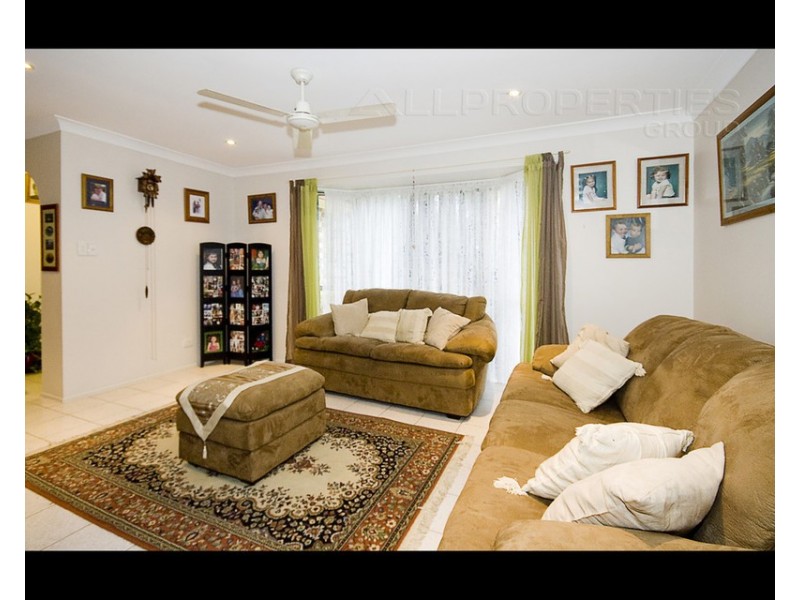 46 Colisa Crescent, Regents Park QLD 4118
